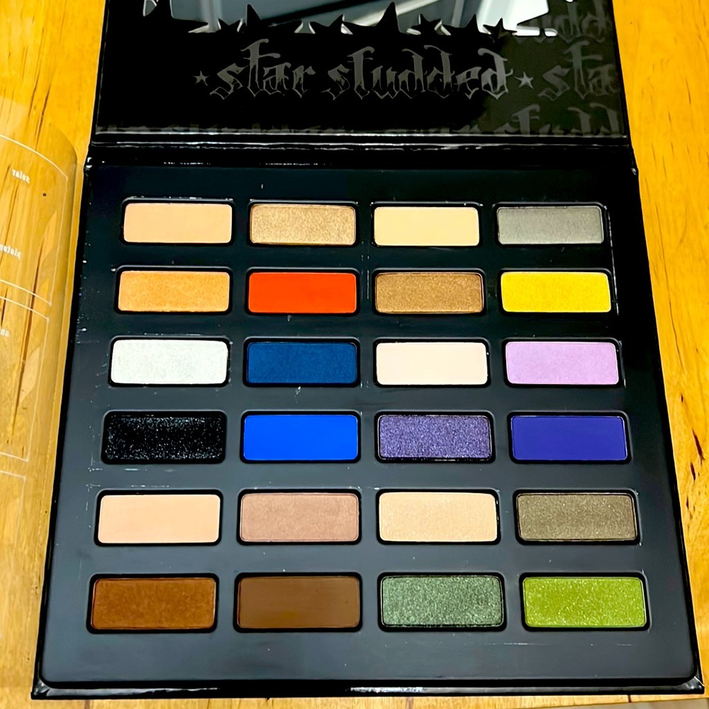 Kat Von D Star Stud Eyeshadow palette
